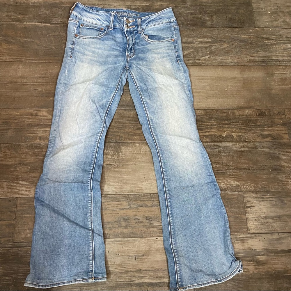 American Eagle Outfitters Light Blue Artist Flare Super Stretch Jeans Sz 6